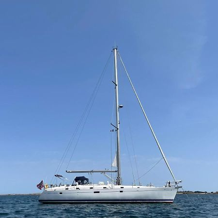 Beautiful And Comfortable Sailboat With Secure Parking Available Hotell Barcelona Exteriör bild